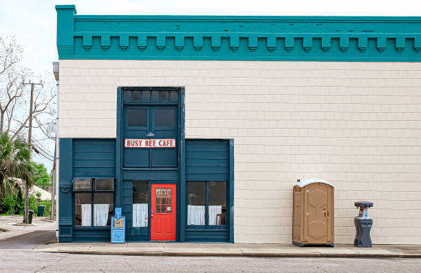 Best Affordable portable toilet rental  in Oak Park Heights, MN